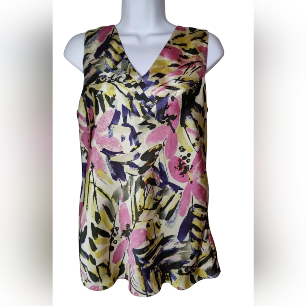 Banana Republic Sleeveless Satiny‎ Floral V-Neck Pleated Blouse Top 8
